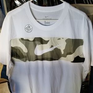 Mens XL Nike Dri-Fit shirts